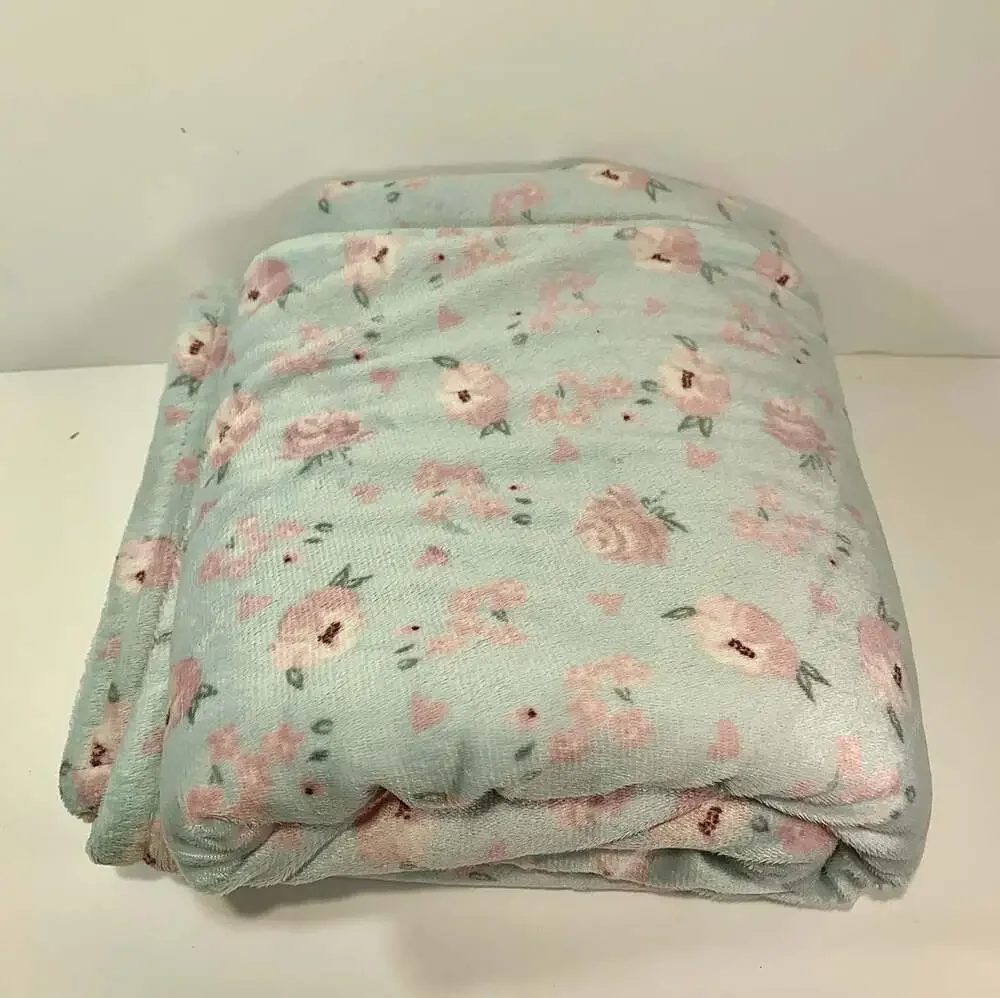 Le Bebe Floral pink roses blue pink fleece baby blanket